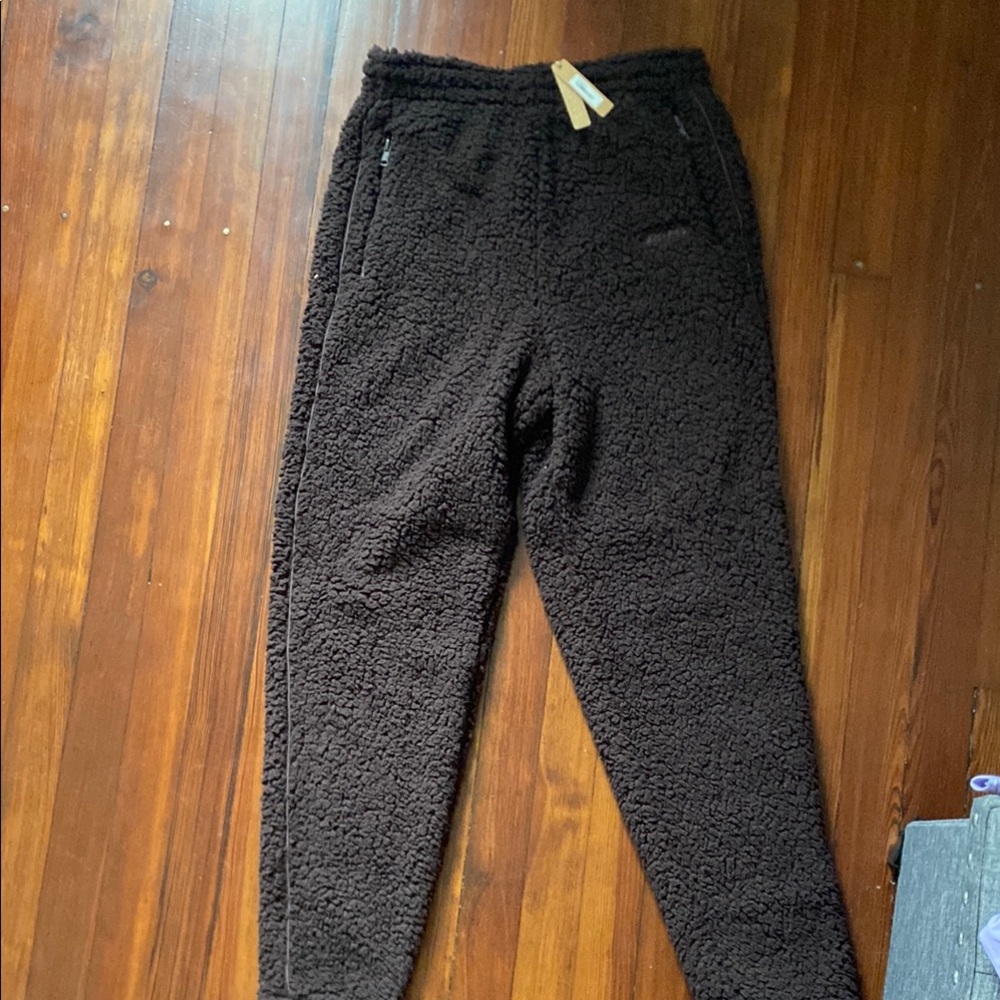SKIMS Sherpa Joggers - Picture 2 of 5